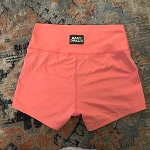 Daily Drills Hot Short in Go! Fabric